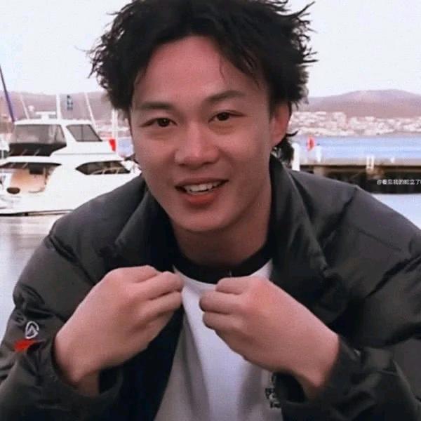 你还不自律干什么。