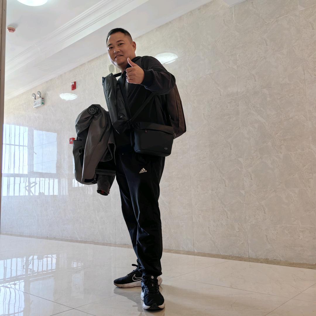 不会航拍的燕青