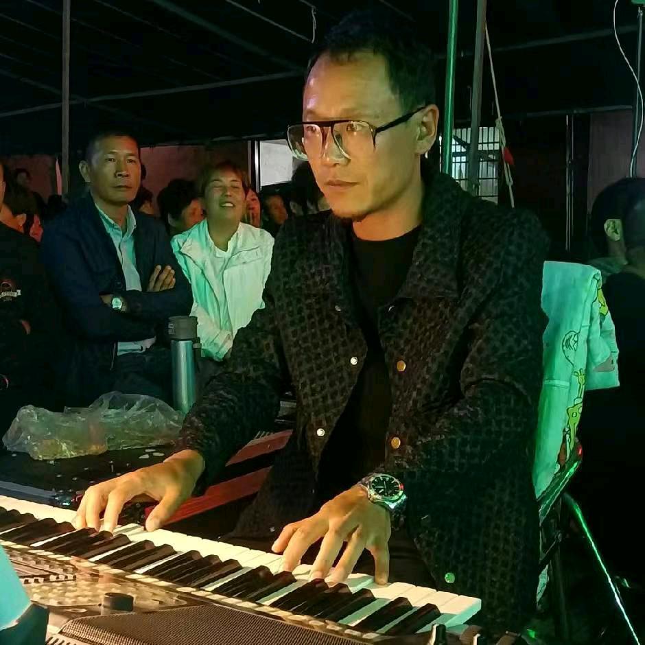 嵊州越艺越剧团 沈公子