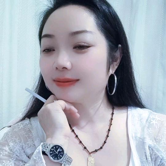 前凸后翘🌹