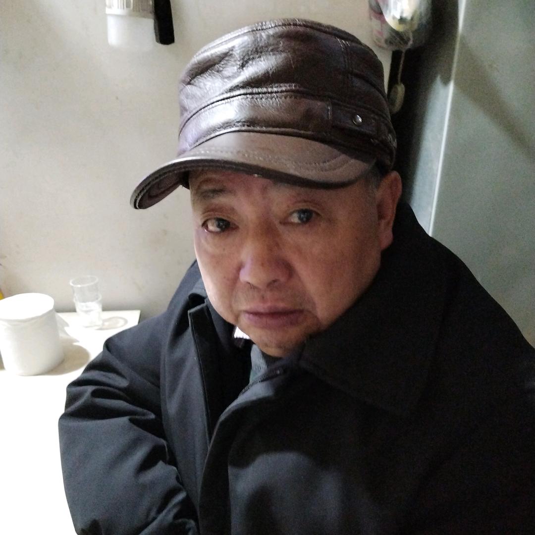 梁映明