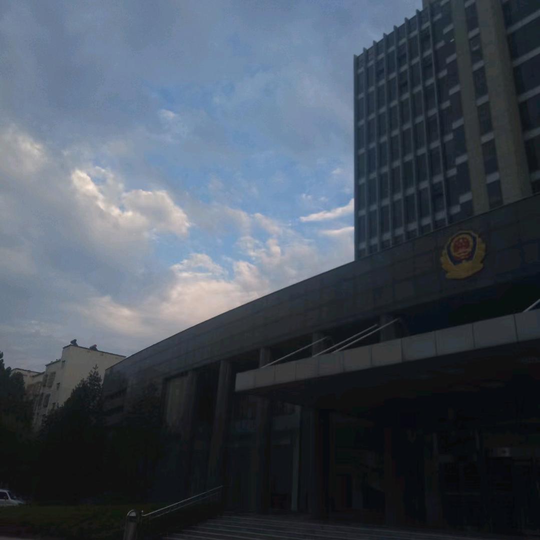 宛若尘埃