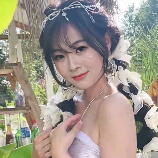 格格，，吉祥