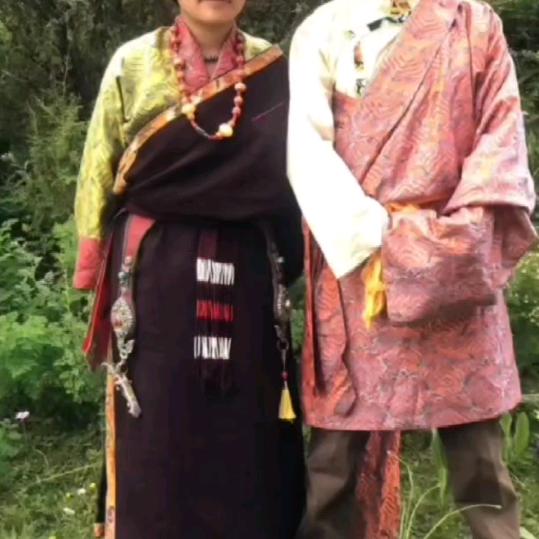 囊谦女孩，(*Ӧ)σ怼他