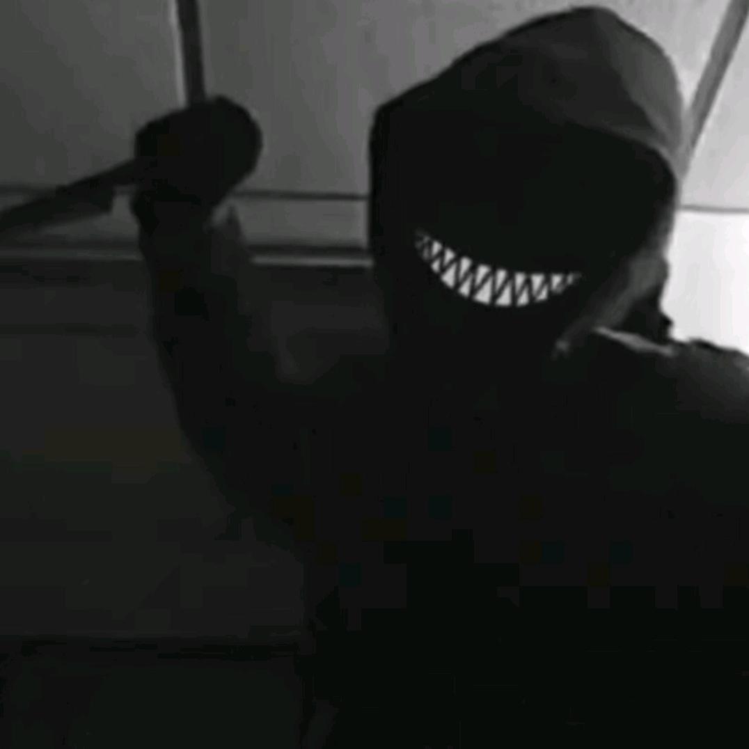 v777