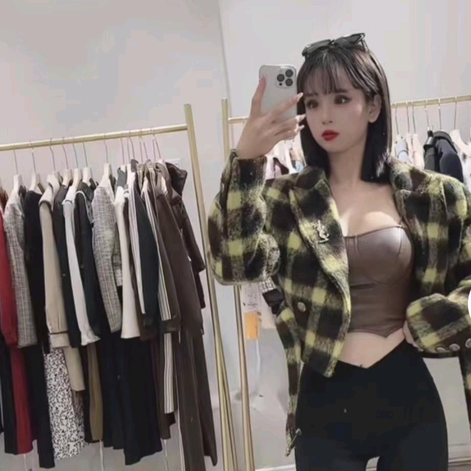 乐开花.鞋.服