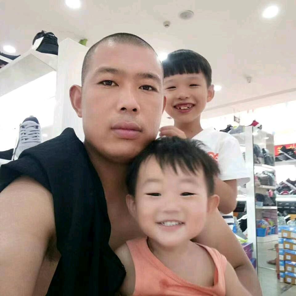 我为了生活我拼命争钱💰
