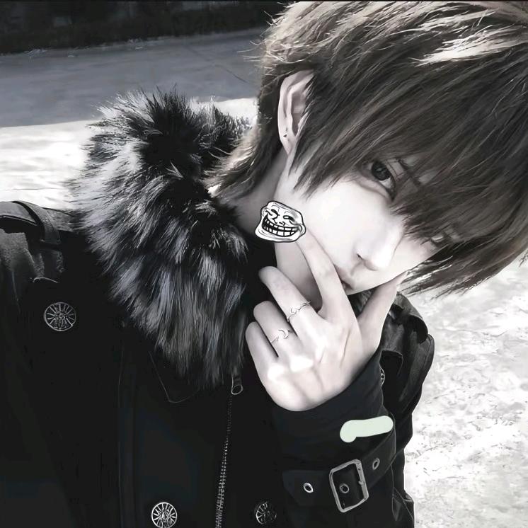 恋江词🎹   🅥