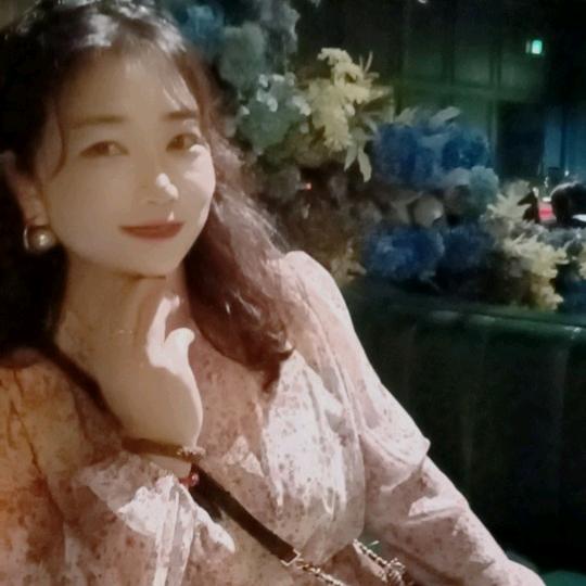 玲姐💕女王👸🏻