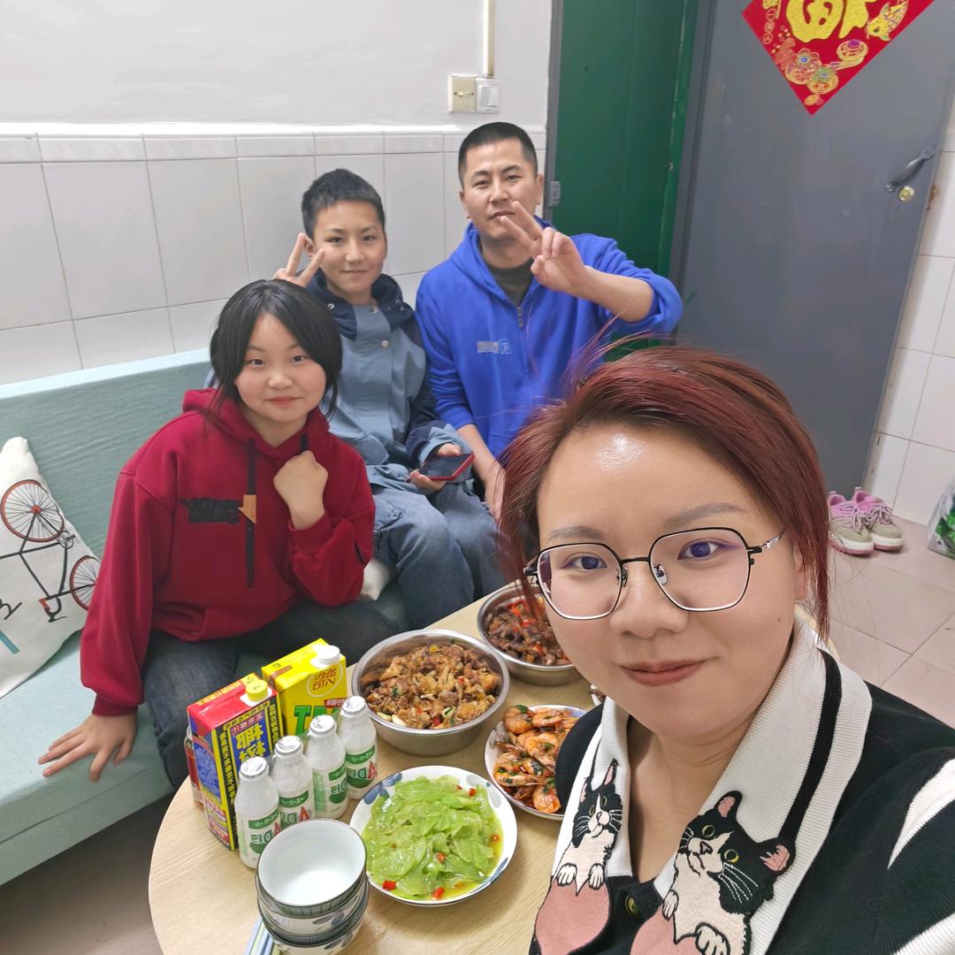 容易炸🐱的🐏