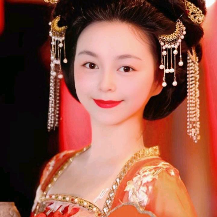 玲儿爱唱歌🎤