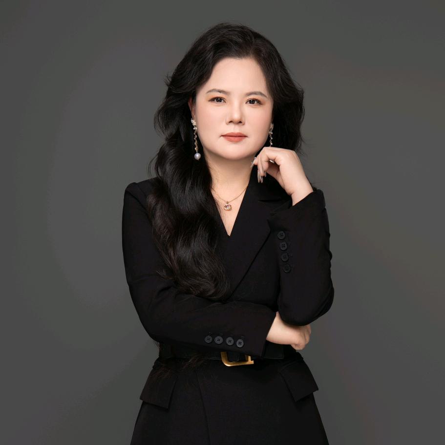 化妆师军姐