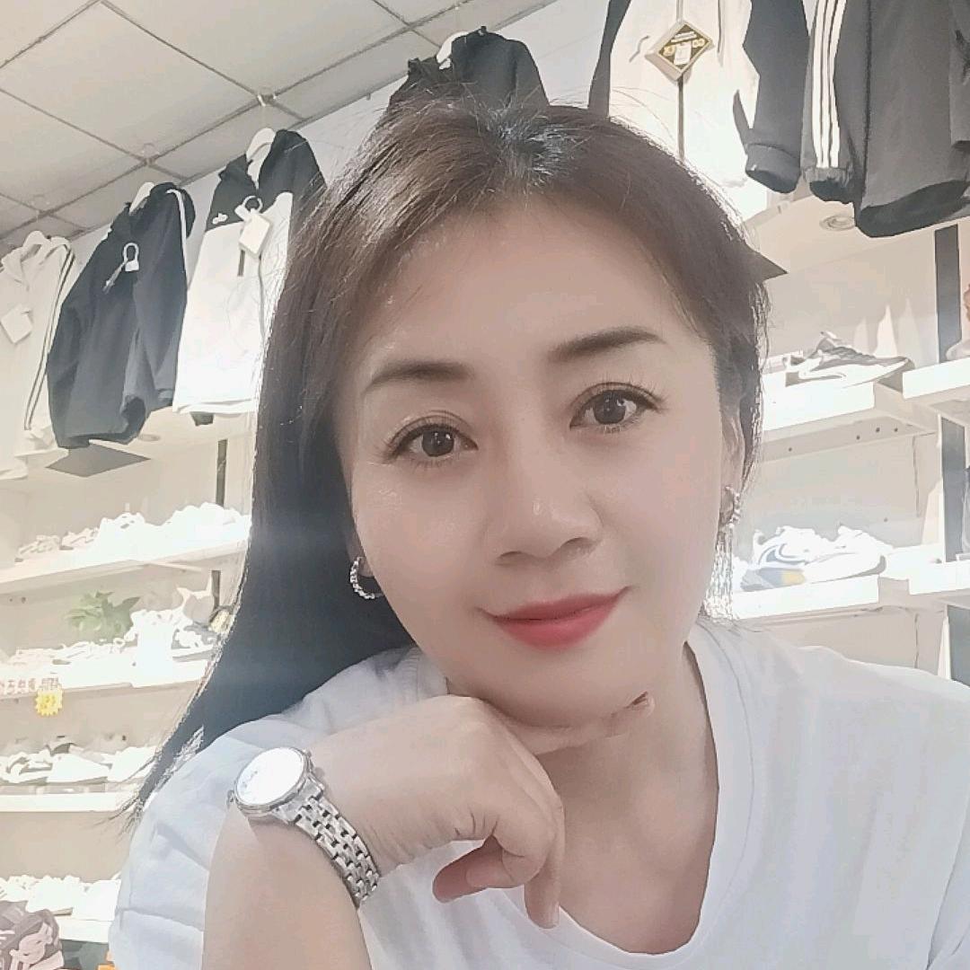 百圆鞋服