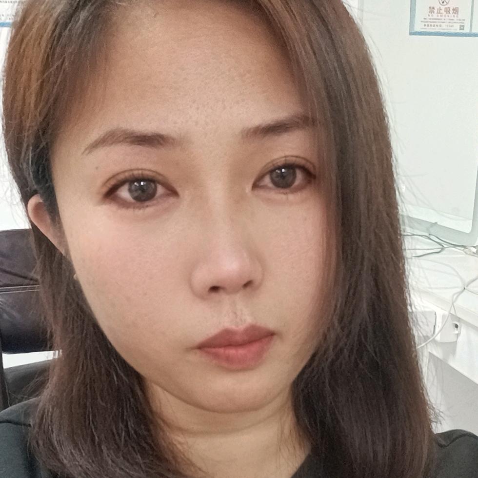 单身霞儿带娃