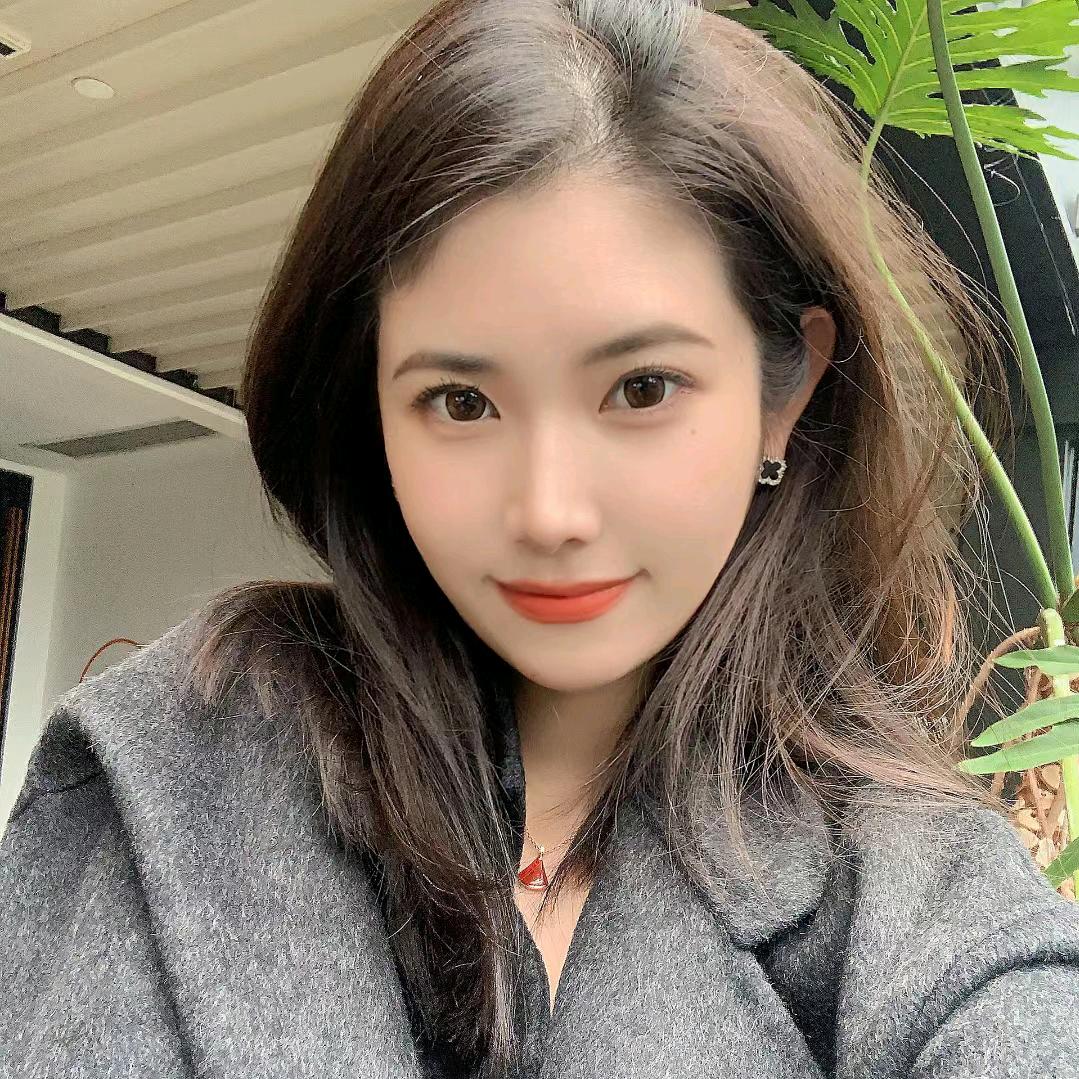 亮雪翰厅信息咨询服务部1