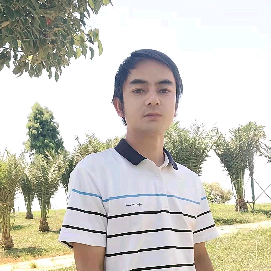 左右.