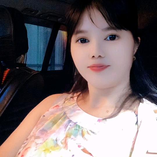 天然白玫瑰🌷🌸