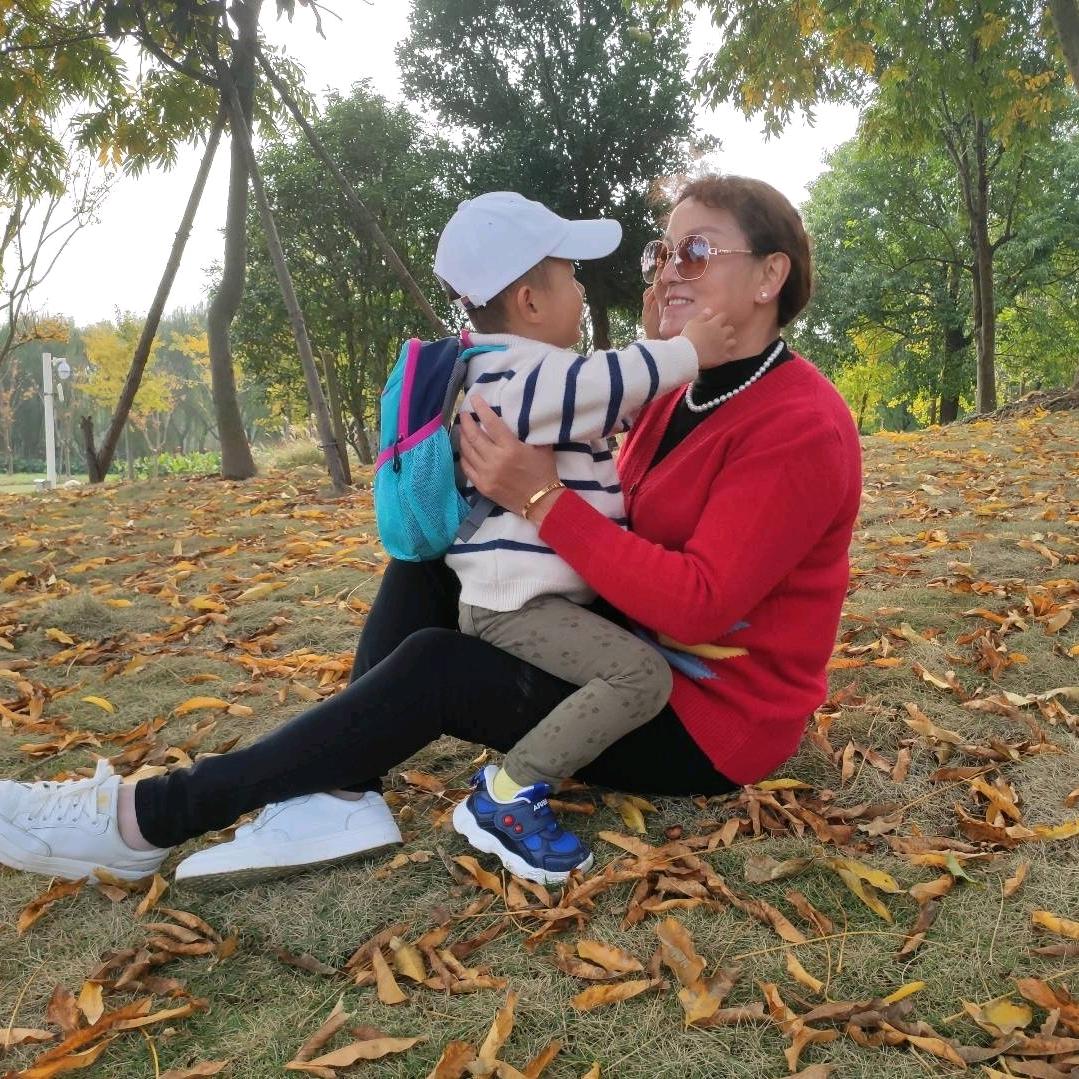 俏夕阳教拍摄剪辑