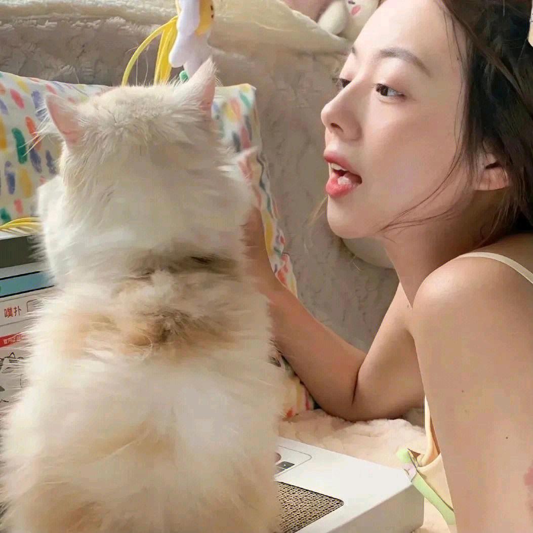 🦄弥月月