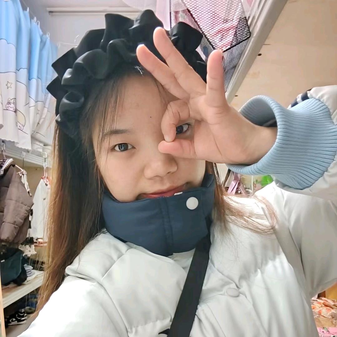 就叫小卢