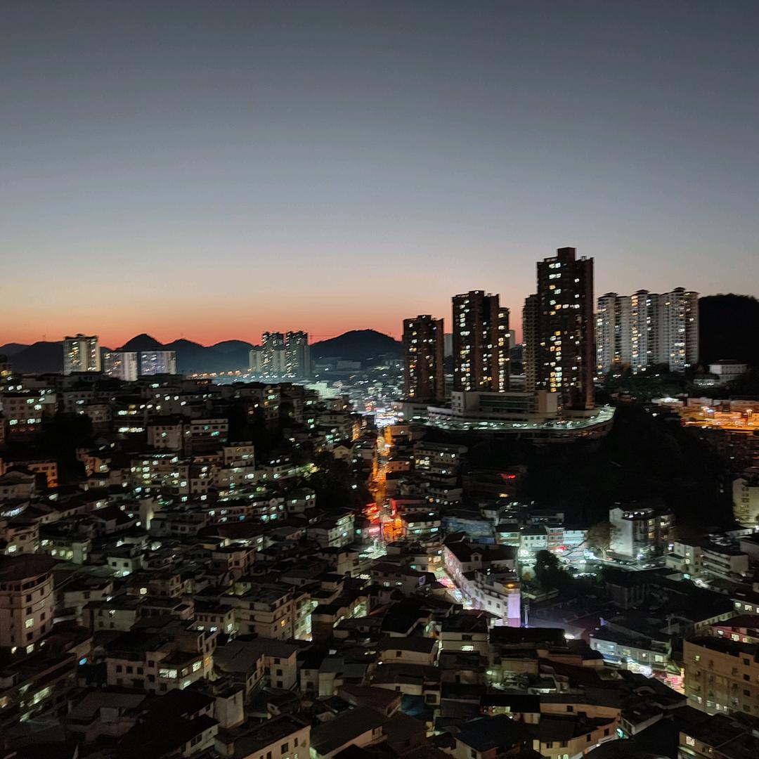 人来人往人世间