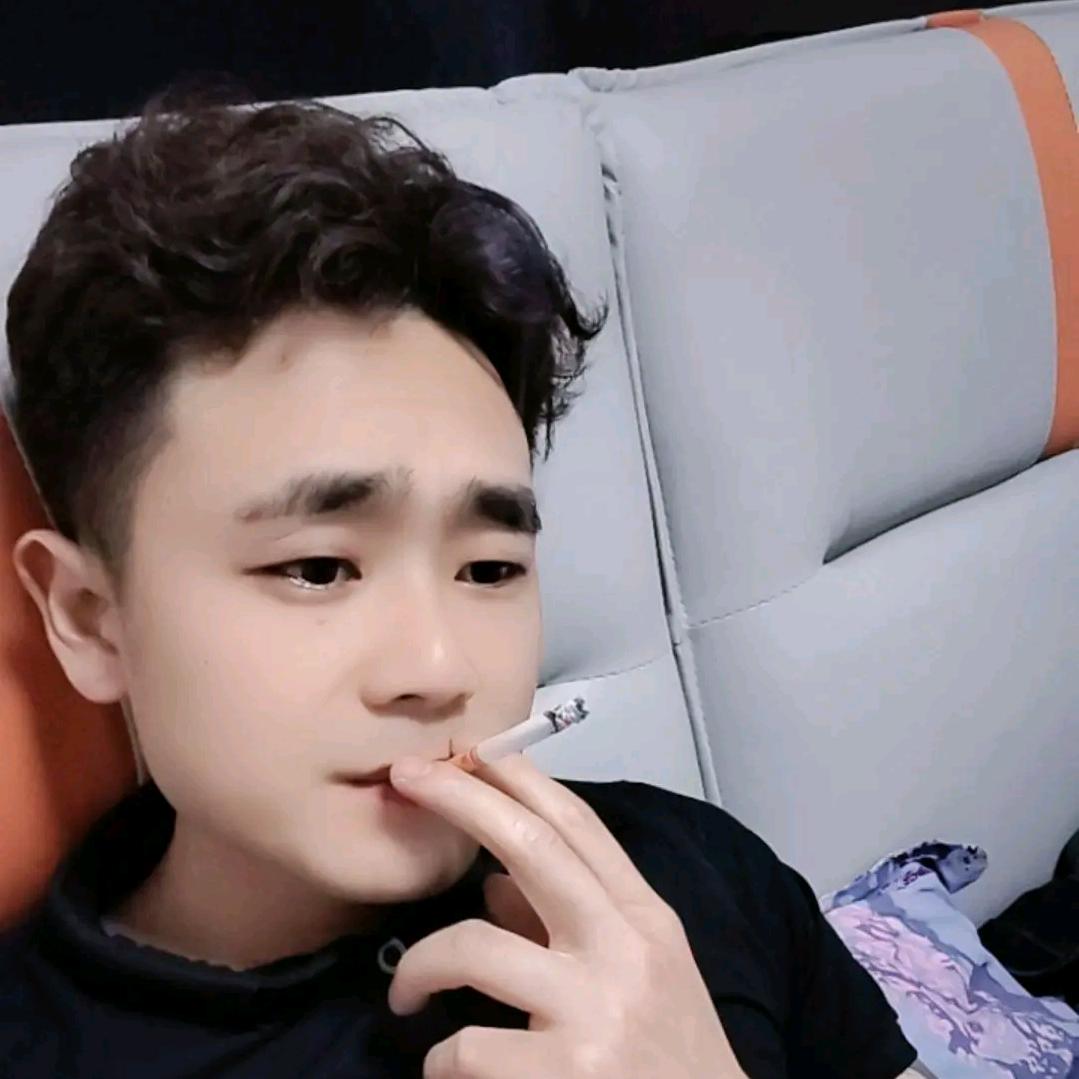 🚬笑敬ᝰꫛ过往ಇ᭄
