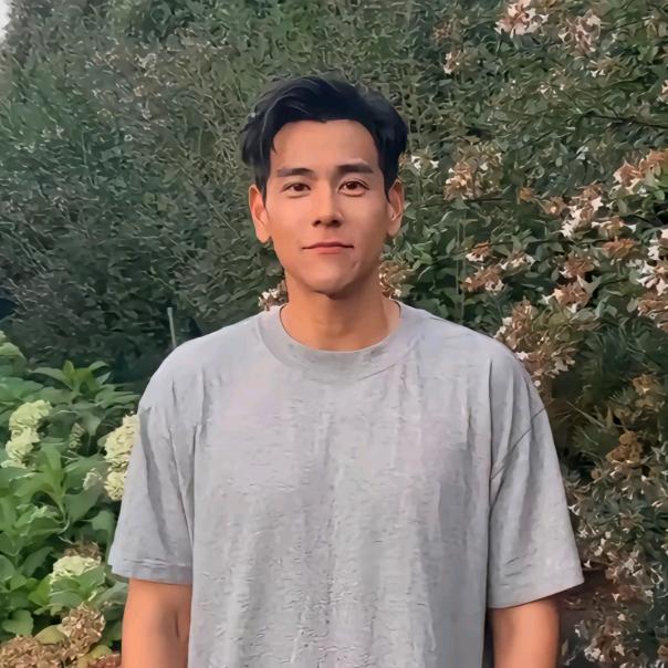 李昀龙