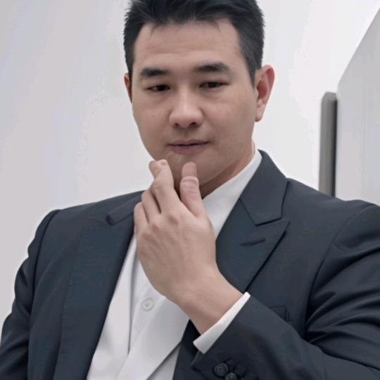 隔壁 吴老二