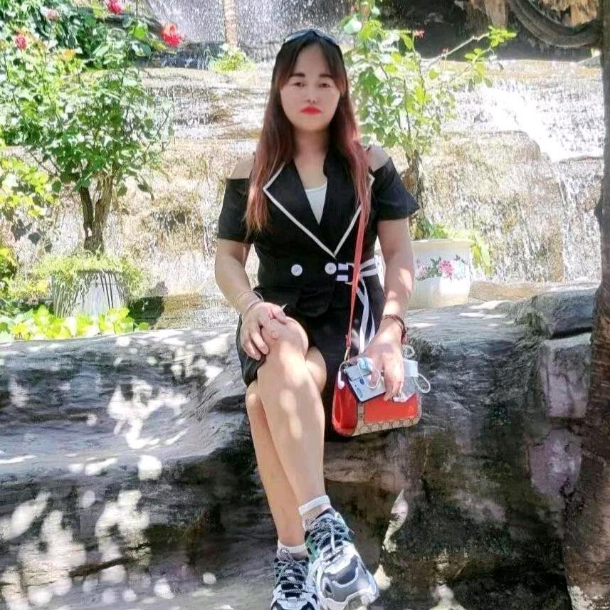 农村小阿妹。