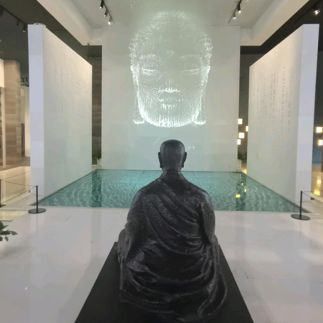 身在此山中