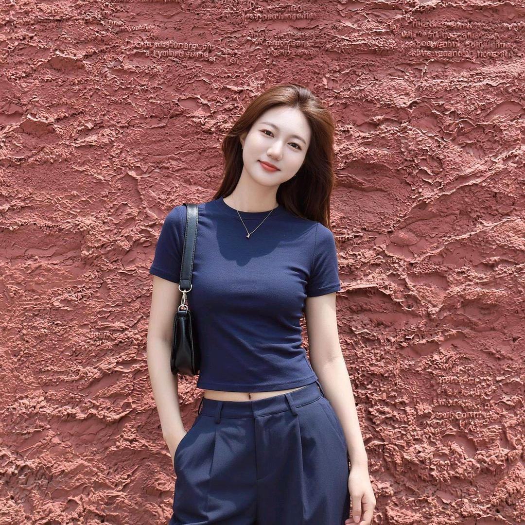 在深圳龙华大浪做云南菜的妹子