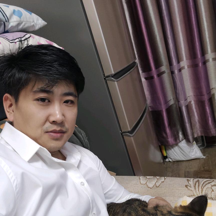 李%先生