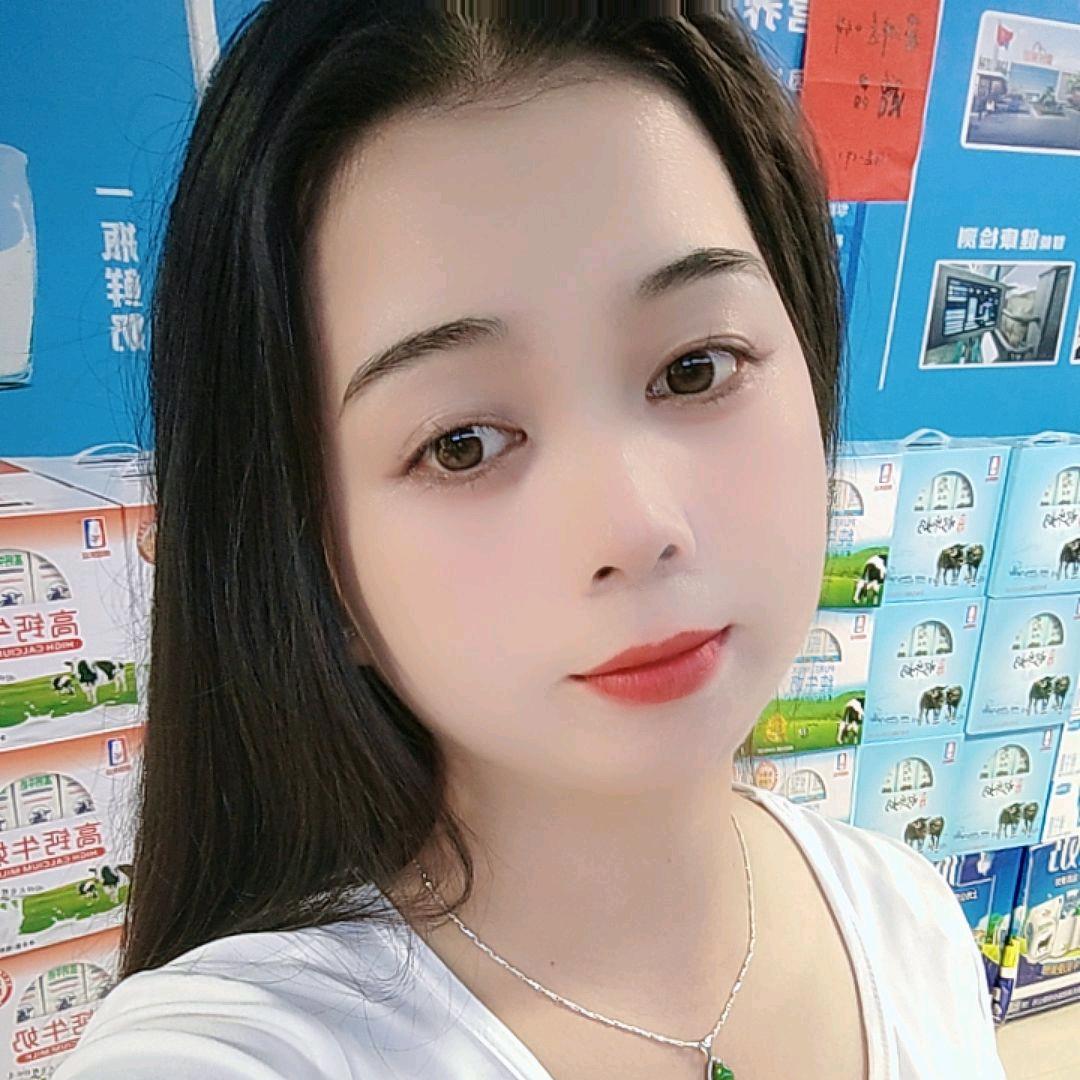 乌石街皇氏乳业牛奶店小廖