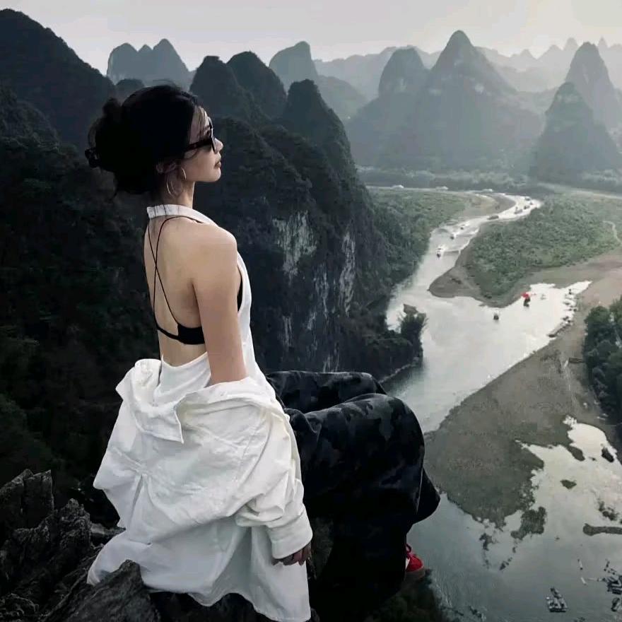 如初.^💢