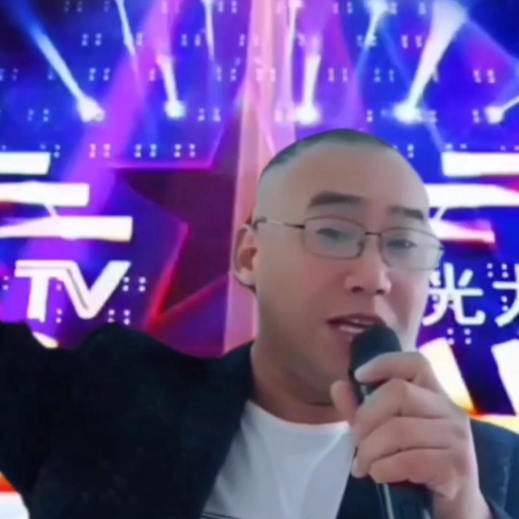 抖自己的音