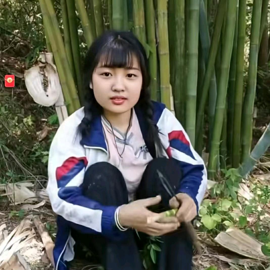 李倩）