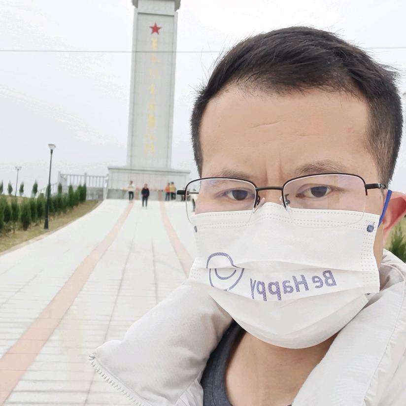 突然想抱你V辛艺装饰