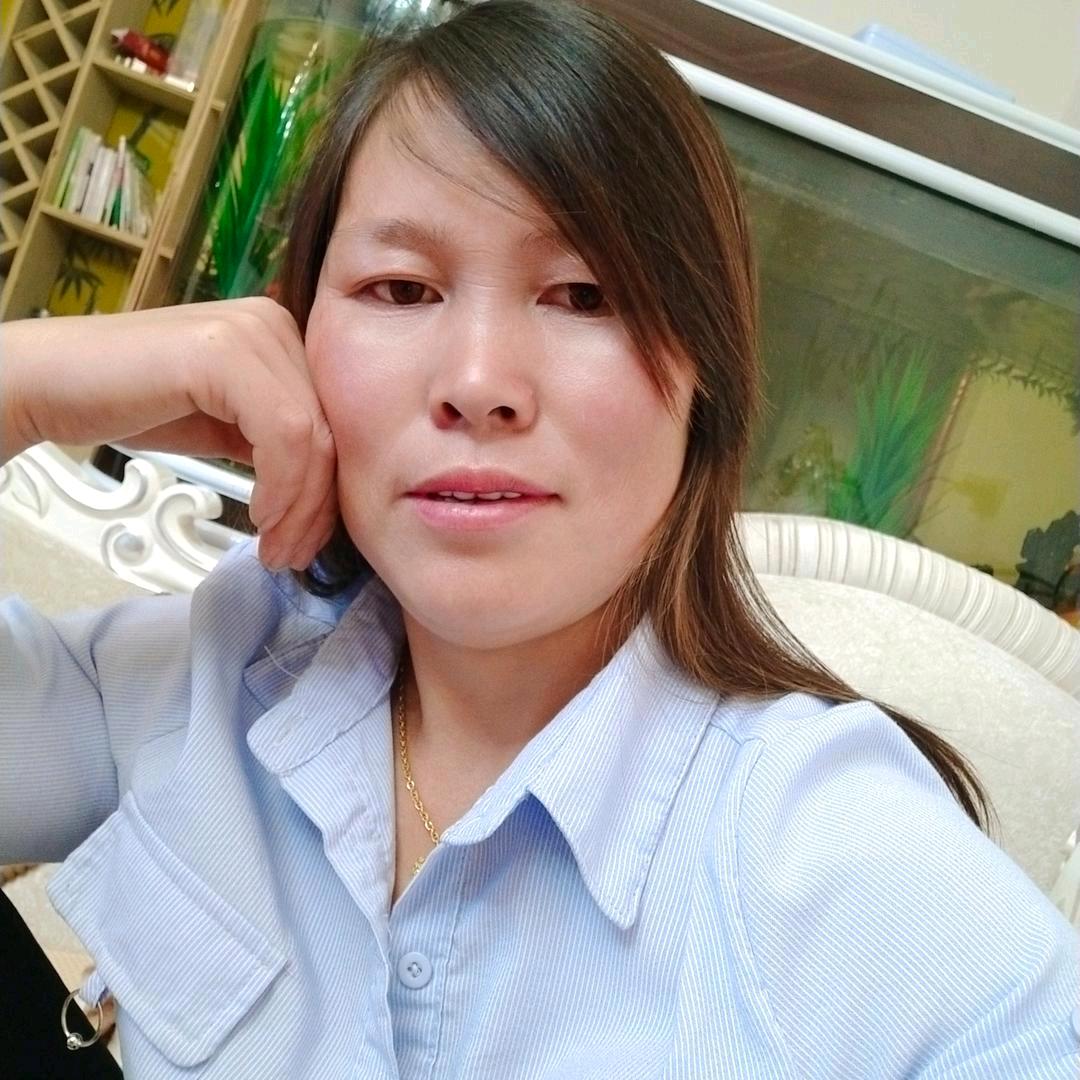 光阴负容颜