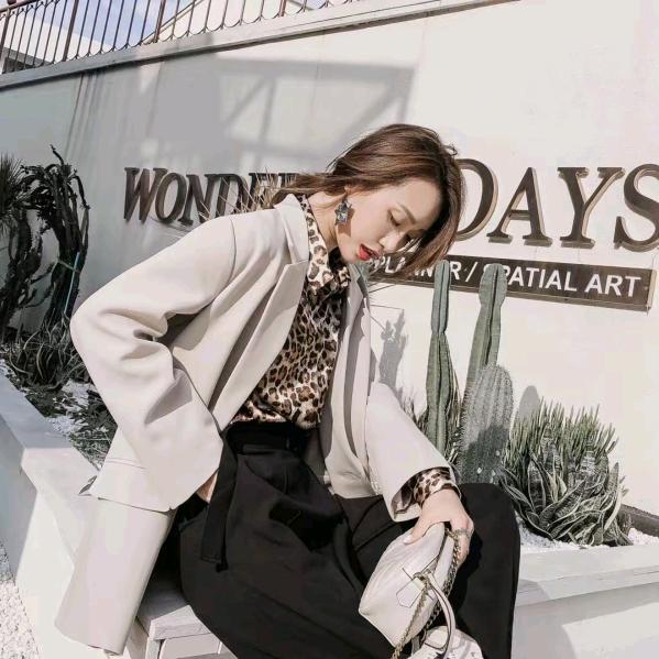 宝藏穿搭～熙薇sivi