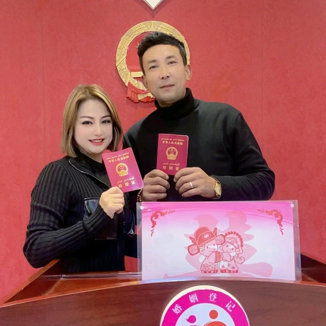 罗合曼