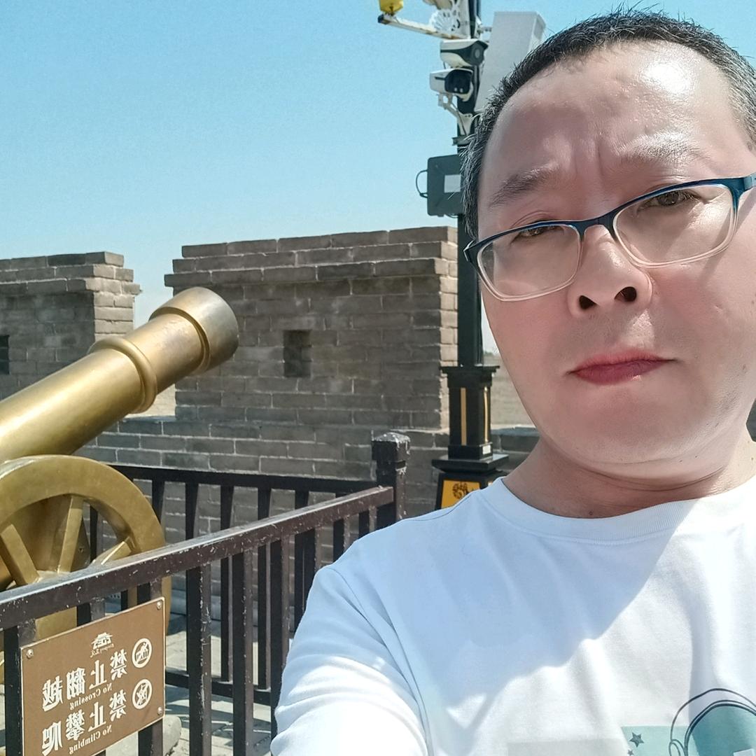 夜,繁华了谁的寂寞