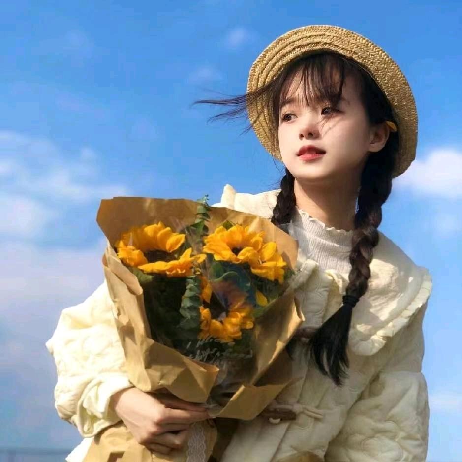 是小灿啦!