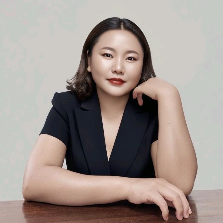 临沧假日旅行社小陶