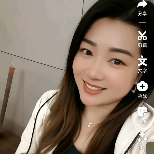 两个孩子的单亲妈妈，