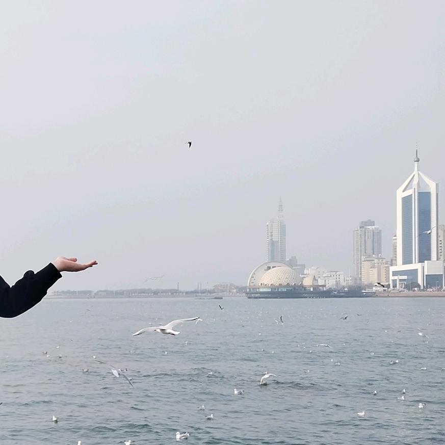 萍水相逢