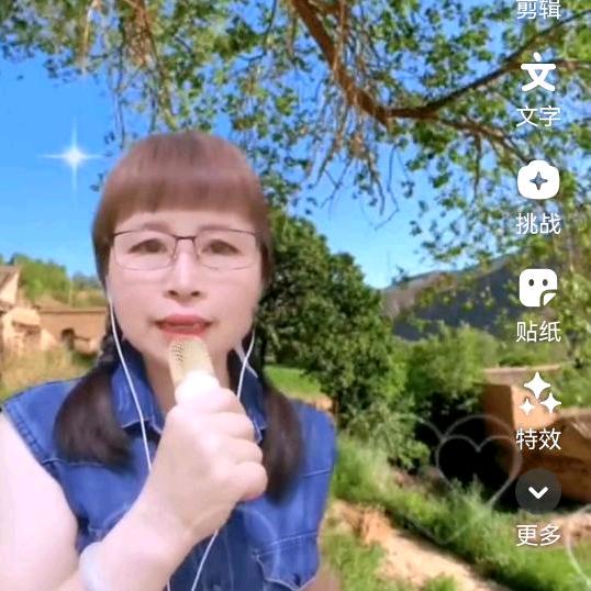 许姐：唱歌周一至周五晚上八点半：周末早上