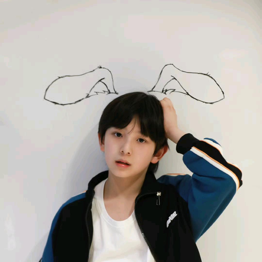瞳瞳