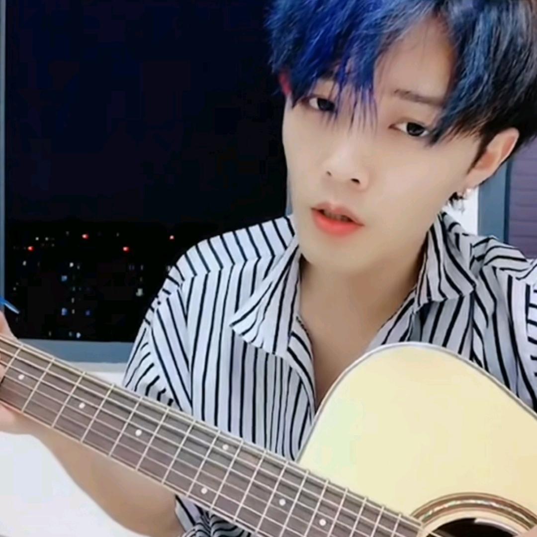 ・* .☆ℒøṽℯ莲᭄☆.*・