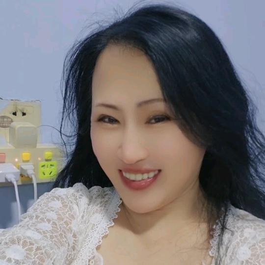 艳燕！