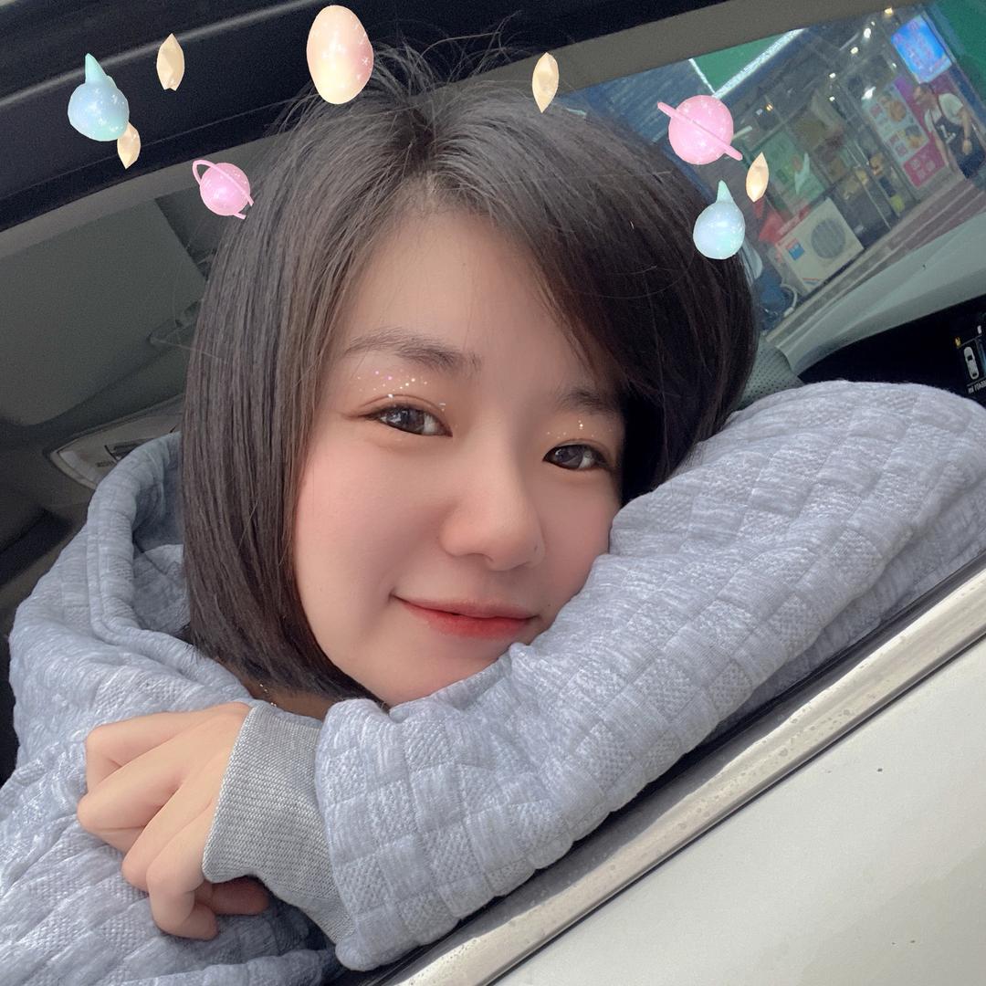 是贪吃的CC吖